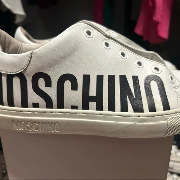 Moschino White Sneakers with Minimalist Design and Sporty Style. No shoe laces. - Picture 1 of 7
